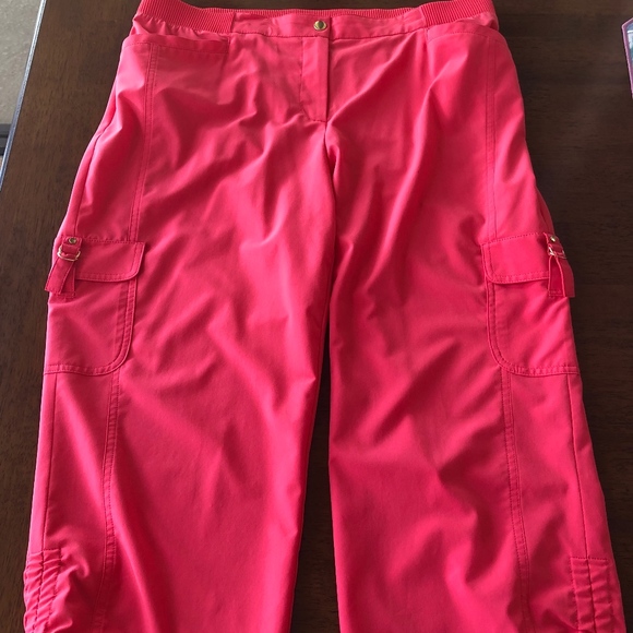 Chico's Pants & Jumpsuits Chicos Zenergy Capri Pants In Coral Color